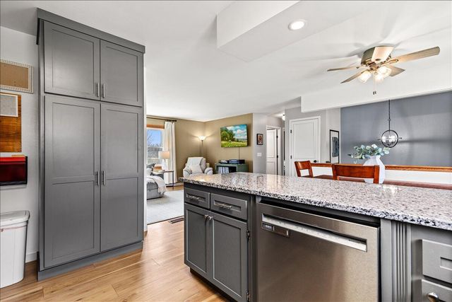 1707 Larkspur LANE, West Bend, WI 53090