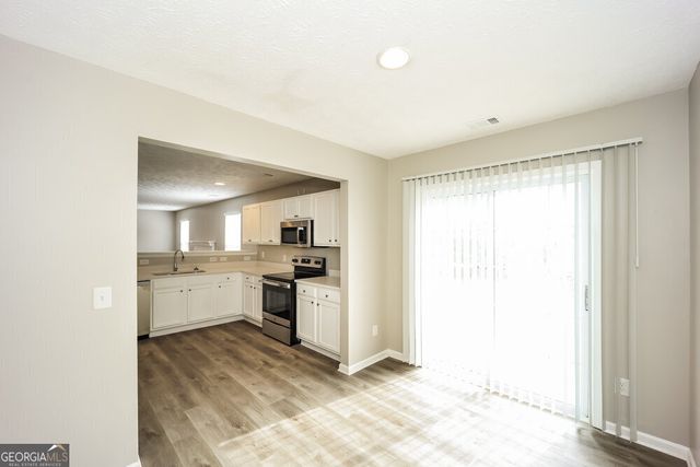 8308 Milam Loop, Fairburn, GA 30213