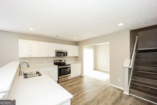 8308 Milam Loop, Fairburn, GA 30213