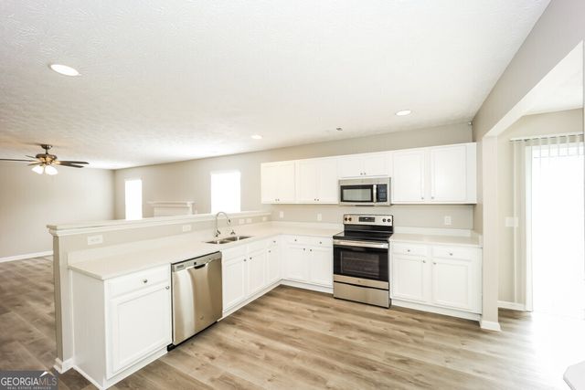 8308 Milam Loop, Fairburn, GA 30213