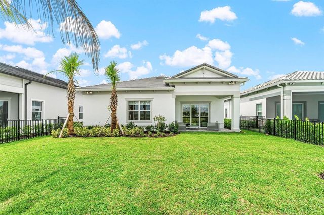 12325 Frontline Lane, Palm Beach Gardens, FL 33412