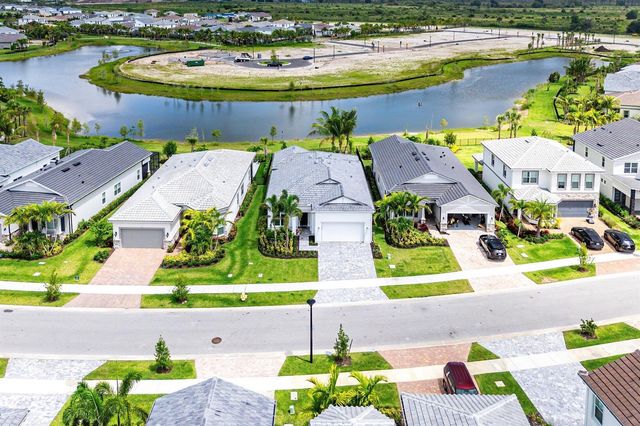 12325 Frontline Lane, Palm Beach Gardens, FL 33412