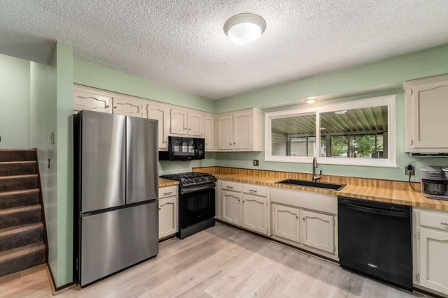 3036 Rainier Avenue, Columbus, OH 43231