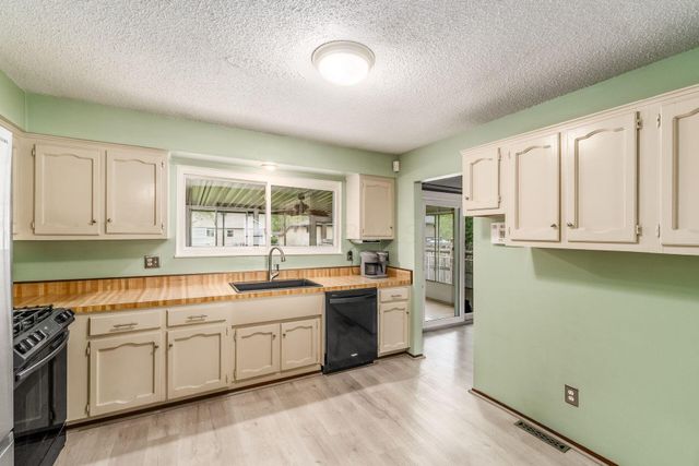 3036 Rainier Avenue, Columbus, OH 43231