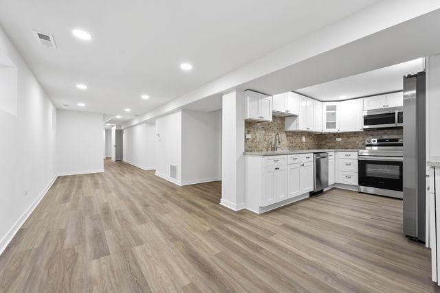 7234 N Hamilton Avenue, Chicago, IL 60645