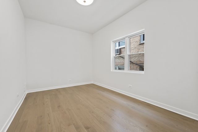 7234 N Hamilton Avenue, Chicago, IL 60645