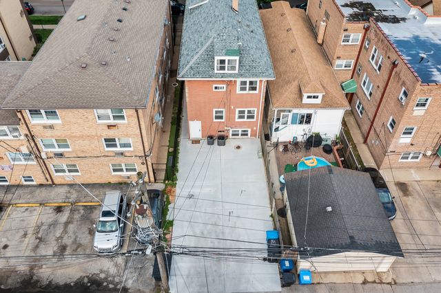 7234 N Hamilton Avenue, Chicago, IL 60645