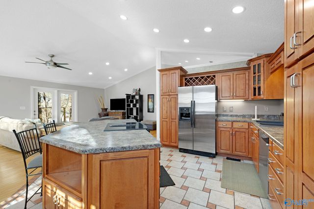 3608 Briarwood Lane, Guntersville, AL 35976