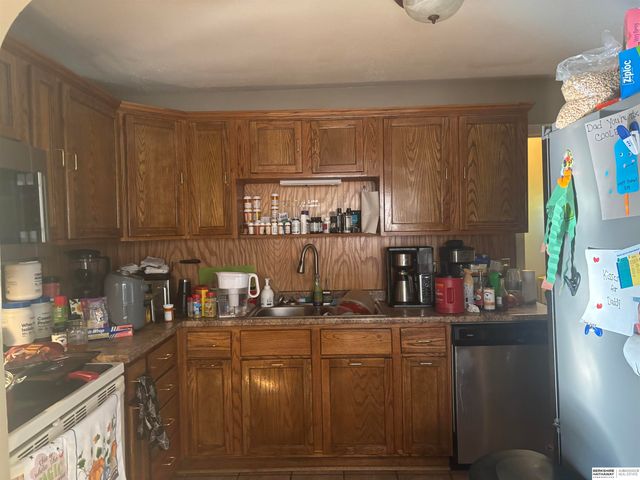 3342 N 41st Street, Omaha, NE 68111