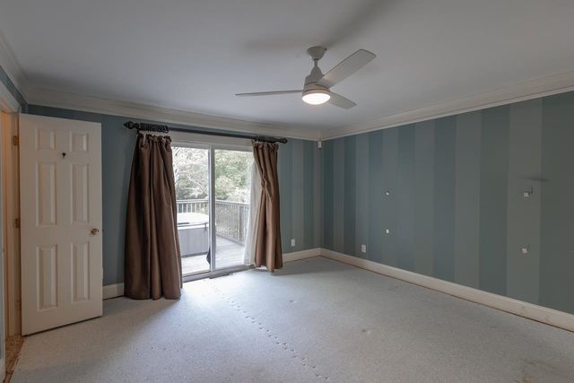 114 Post Office Ln., Pawleys Island, SC 29585