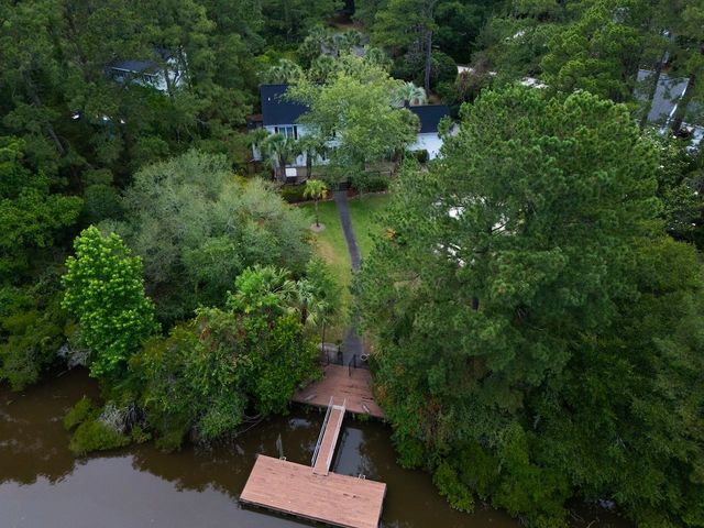 114 Post Office Ln., Pawleys Island, SC 29585