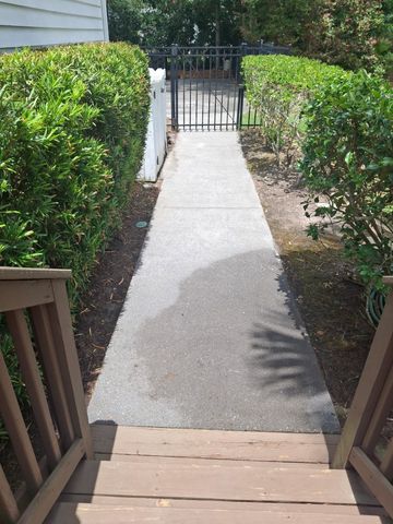 114 Post Office Ln., Pawleys Island, SC 29585