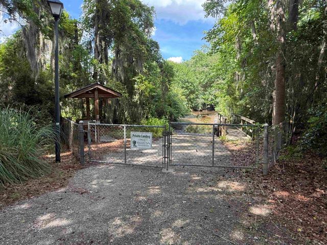 114 Post Office Ln., Pawleys Island, SC 29585