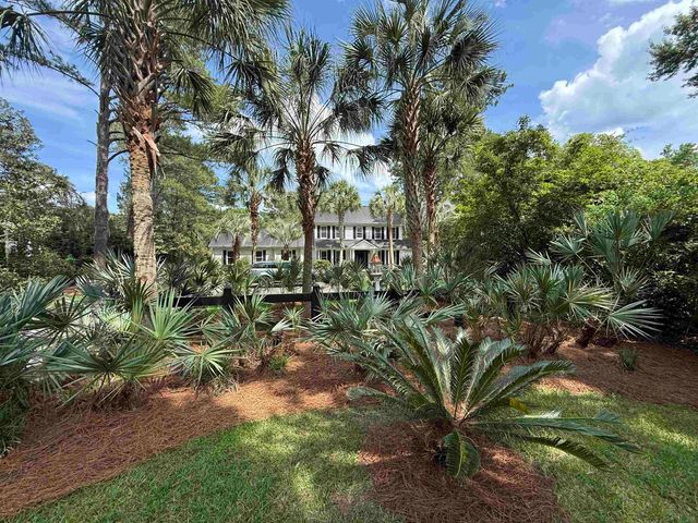 114 Post Office Ln., Pawleys Island, SC 29585