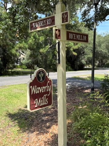 114 Post Office Ln., Pawleys Island, SC 29585