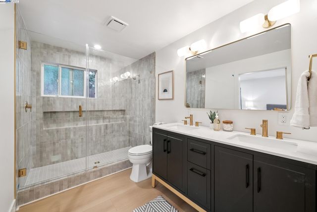 201 Amherst Ave, Kensington, CA 94708