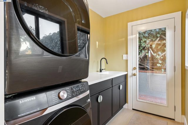 201 Amherst Ave, Kensington, CA 94708