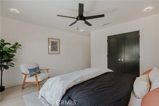 584 N Plymouth Boulevard, Los Angeles, CA 90004