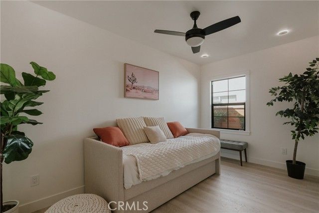 584 N Plymouth Boulevard, Los Angeles, CA 90004