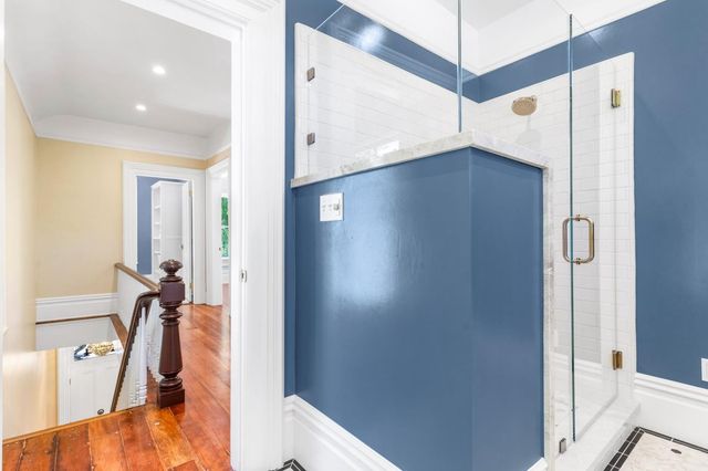 1704 N St, Sacramento, CA 95811