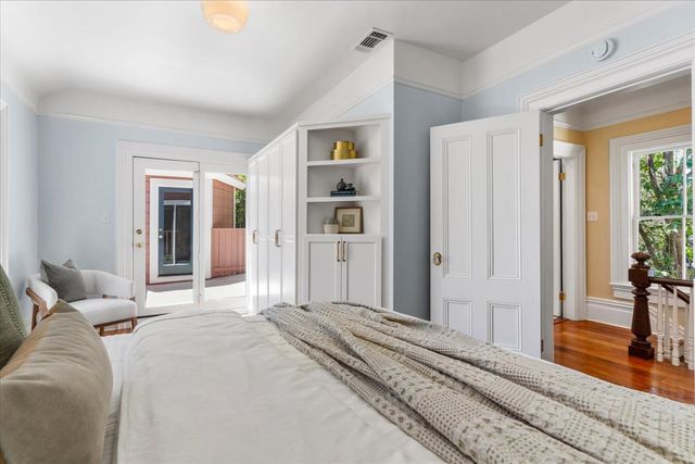 1704 N St, Sacramento, CA 95811
