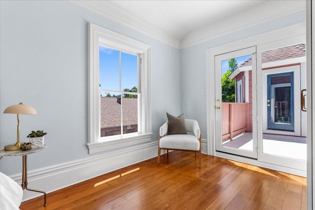 1704 N St, Sacramento, CA 95811