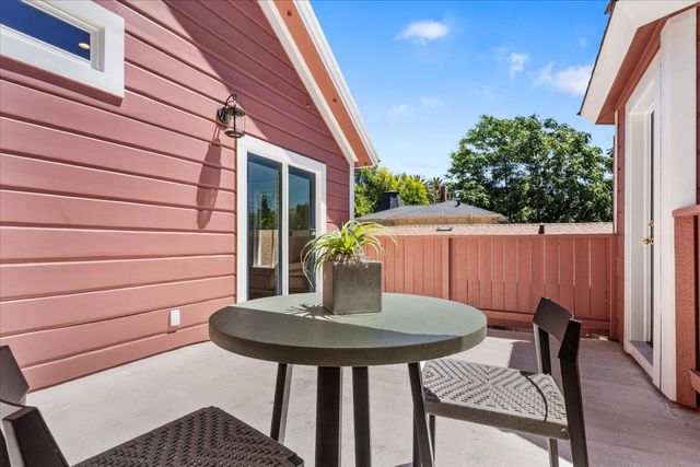 1704 N St, Sacramento, CA 95811