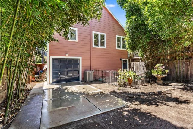 1704 N St, Sacramento, CA 95811