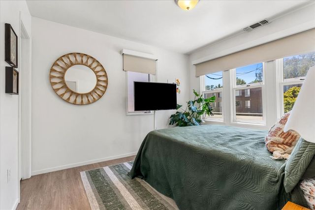 1704 N St, Sacramento, CA 95811