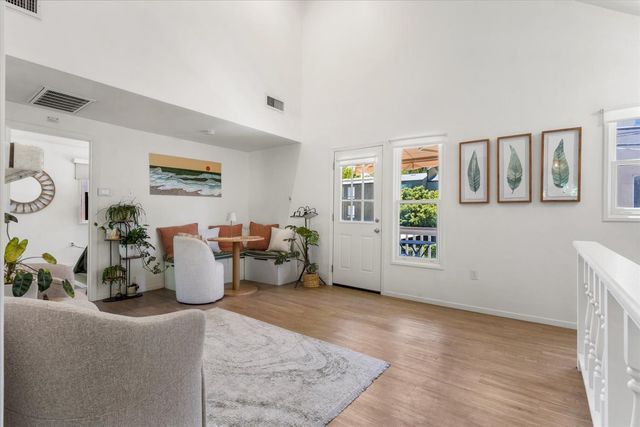 1704 N St, Sacramento, CA 95811
