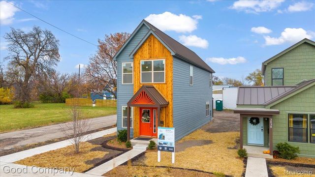 2844 16th Street, Detroit, MI 48216