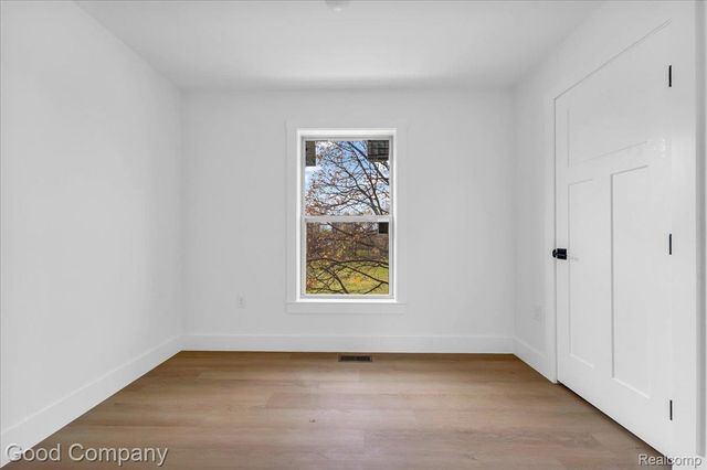 2844 16th Street, Detroit, MI 48216