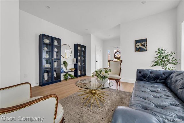 2844 16th Street, Detroit, MI 48216