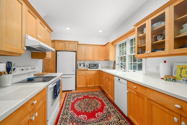 69 Martingale Ln, Brewster, MA 02631