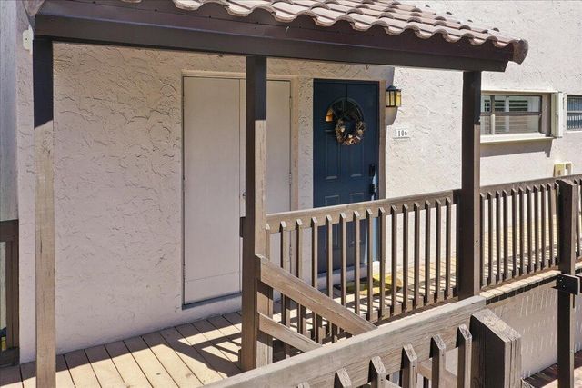 149 NW 70th Street 106c, Boca Raton, FL 33487