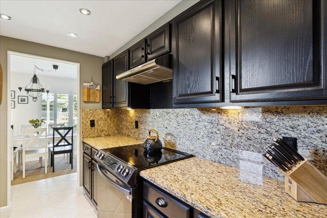 149 NW 70th Street 106c, Boca Raton, FL 33487