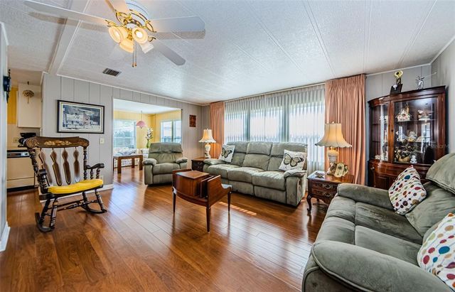 719 SUGAR PALM STREET, Largo, FL 33778