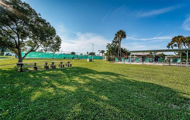 719 SUGAR PALM STREET, Largo, FL 33778
