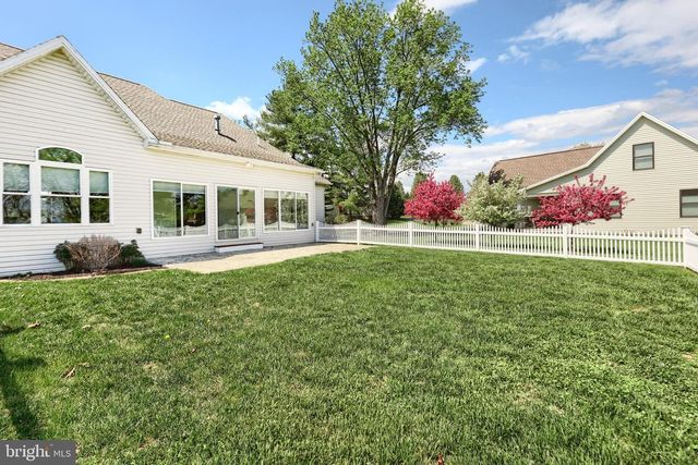 16 HINES DR, East Berlin, PA 17316