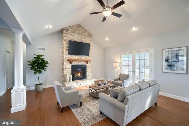 16 HINES DR, East Berlin, PA 17316