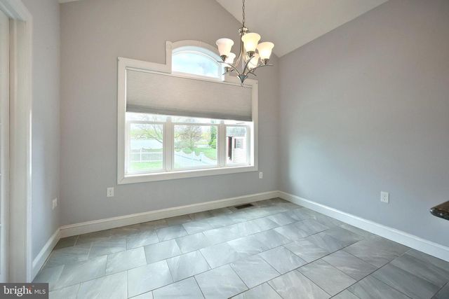 16 HINES DR, East Berlin, PA 17316