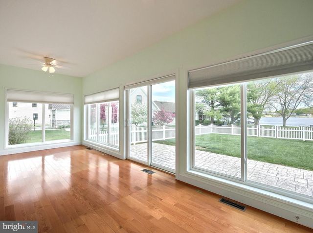 16 HINES DR, East Berlin, PA 17316