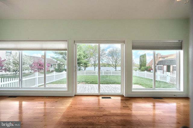 16 HINES DR, East Berlin, PA 17316