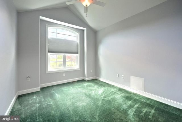 16 HINES DR, East Berlin, PA 17316