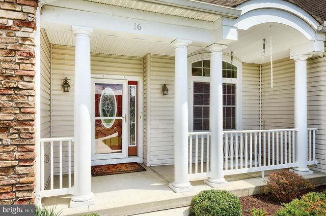 16 HINES DR, East Berlin, PA 17316