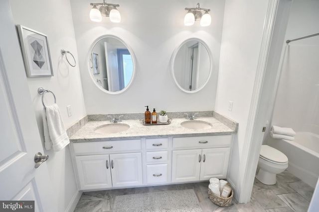 16 HINES DR, East Berlin, PA 17316