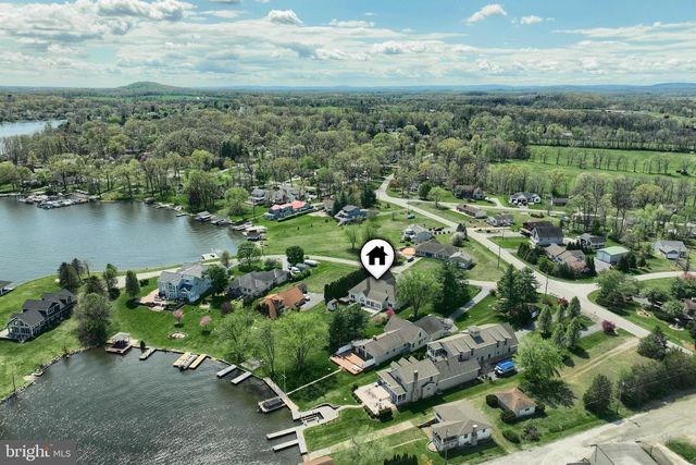 16 HINES DR, East Berlin, PA 17316