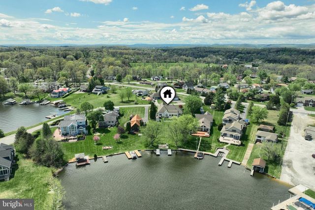 16 HINES DR, East Berlin, PA 17316