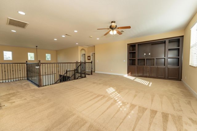 2994 Scoon Court, Tulare, CA 93274