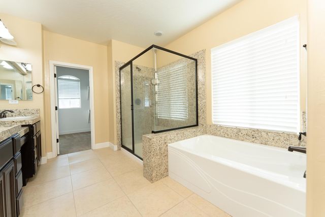 2994 Scoon Court, Tulare, CA 93274